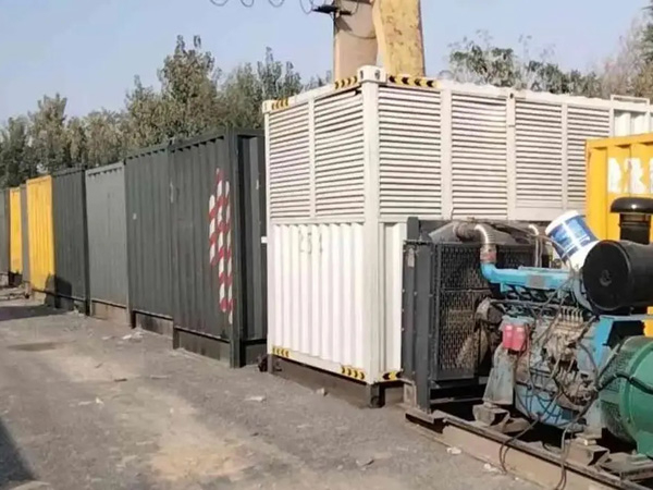 江达200KW柴油发电机机组每小时油耗是多少？